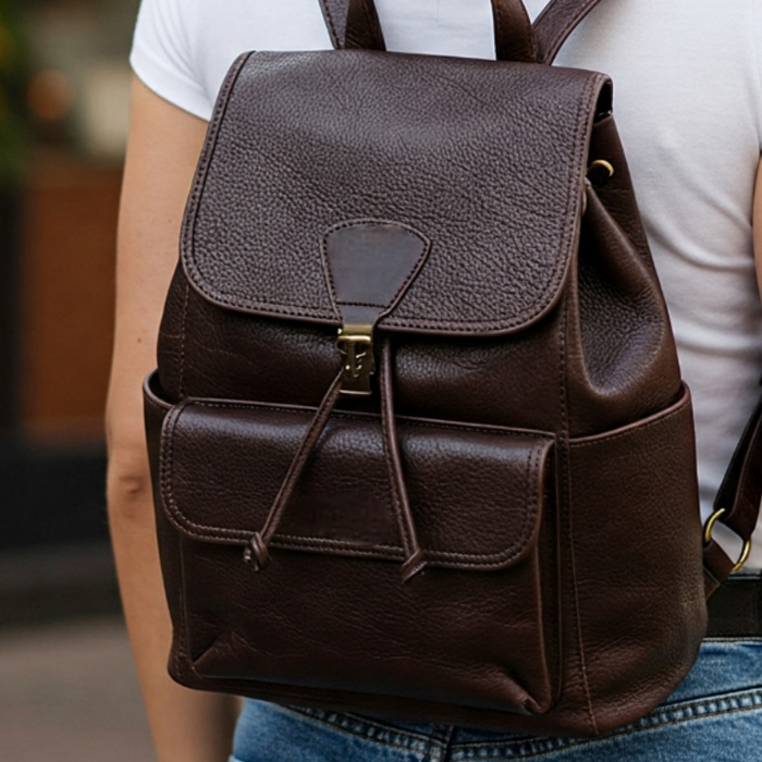 Why Leather Backpacks Are the Ultimate Accessory for Modern Women?