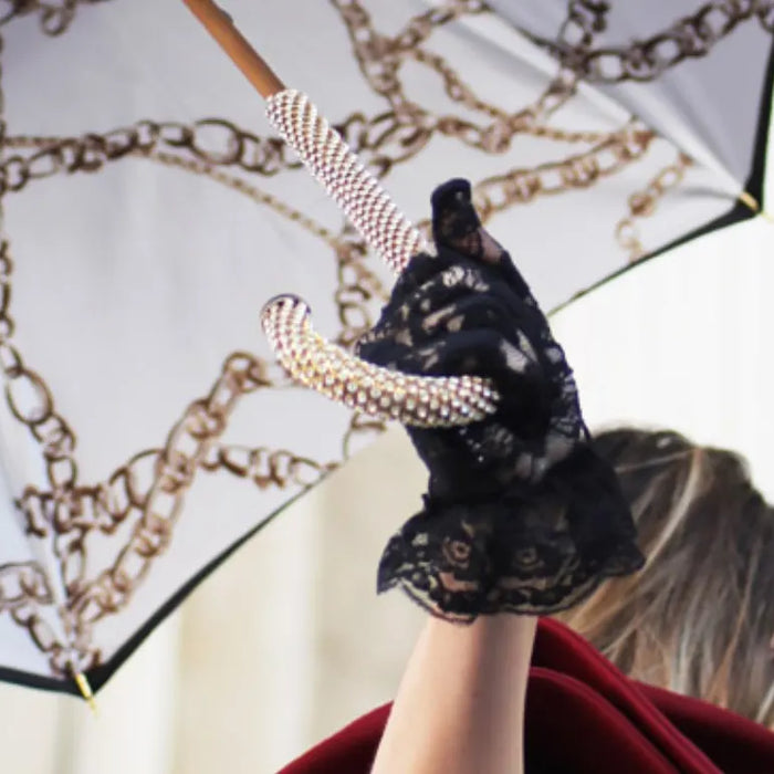 Modern Timeless Umbrellas for Women: A Perfect Blend of Style and Functionality