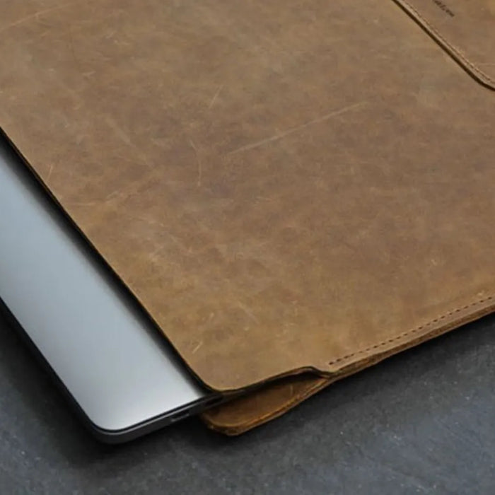 The Ultimate Guide to Choosing the Perfect Leather Laptop Sleeve: Style, Protection, and Durability