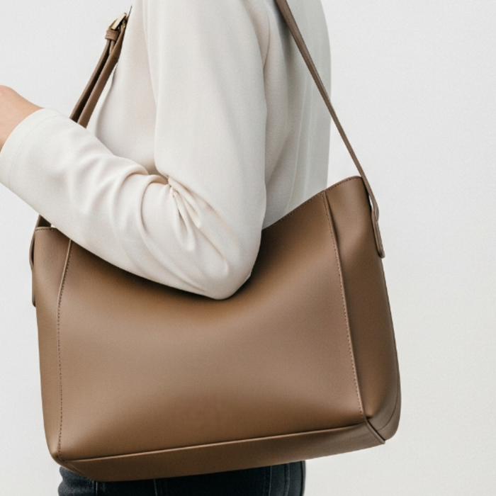 Minimalist, Structured, or Boho? Find a Leather Shoulder Bag That Matches Your Style
