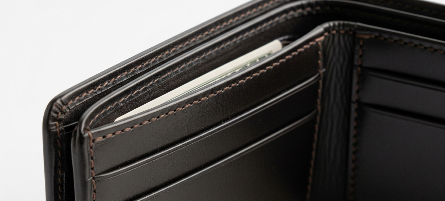 Best Leather Billfolds for Gifting: Elegant Choices for Every Man