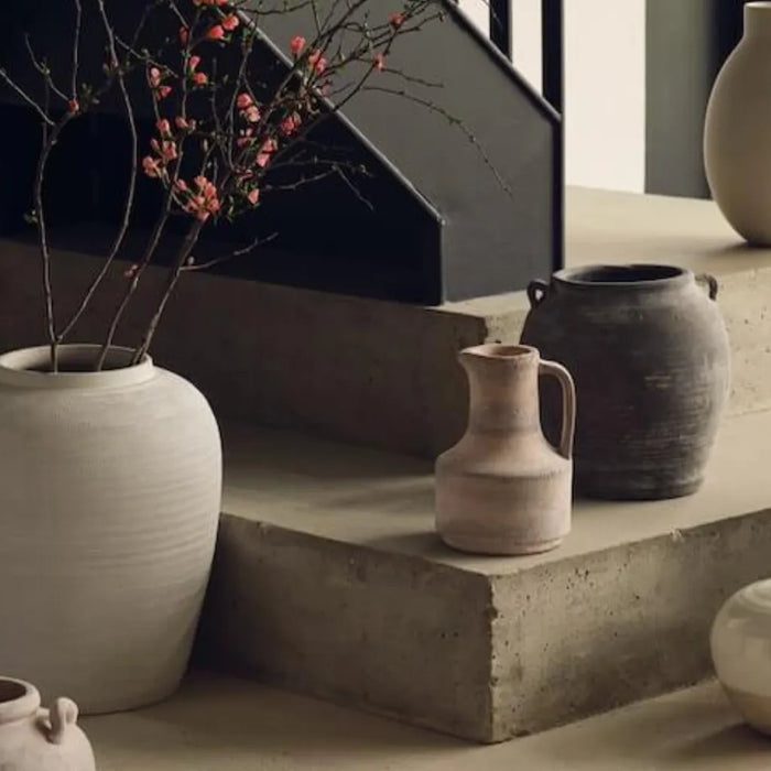 How to Choose the Perfect Style of Vases for Your Home?