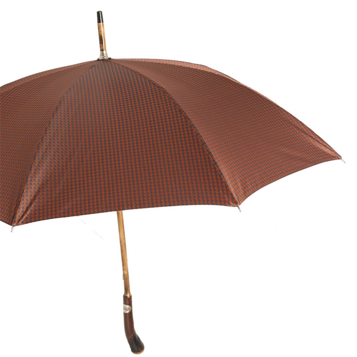 Classic Umbrella with Straight Continuous Stick in Chestnut