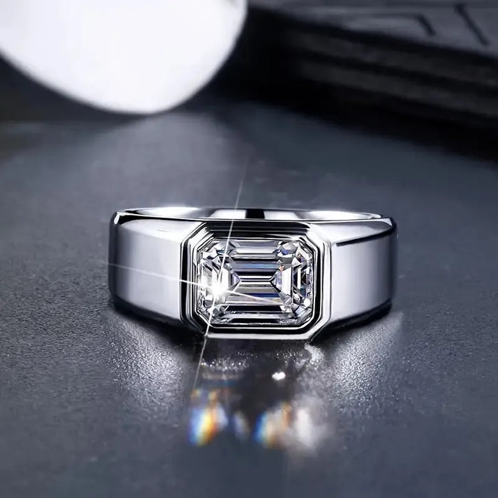 Stylish Square Ring for Men & Women – Modern & Elegant Design