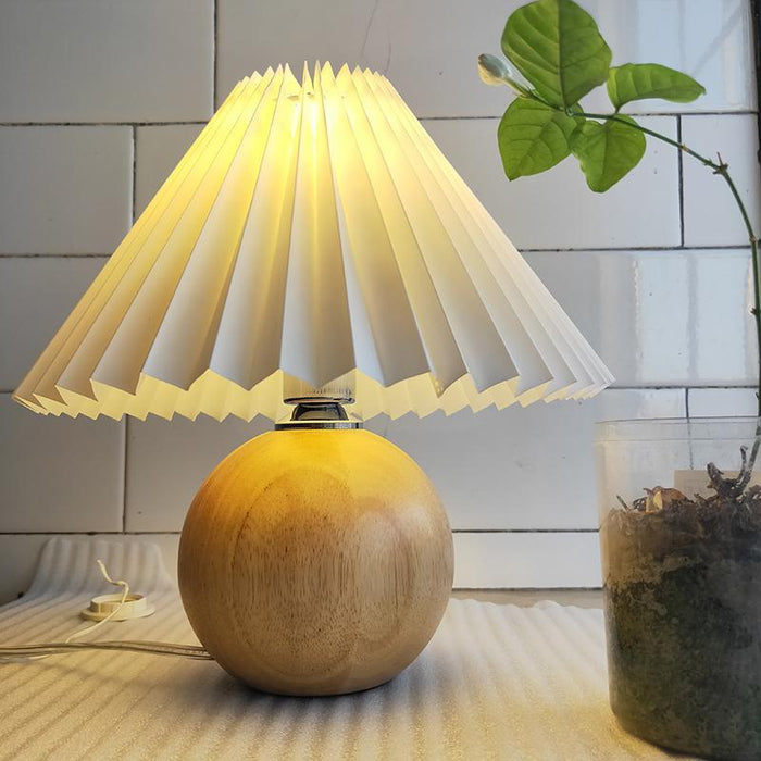 Vintage-Inspired Table Lamp with Timeless Charm and Elegant Design