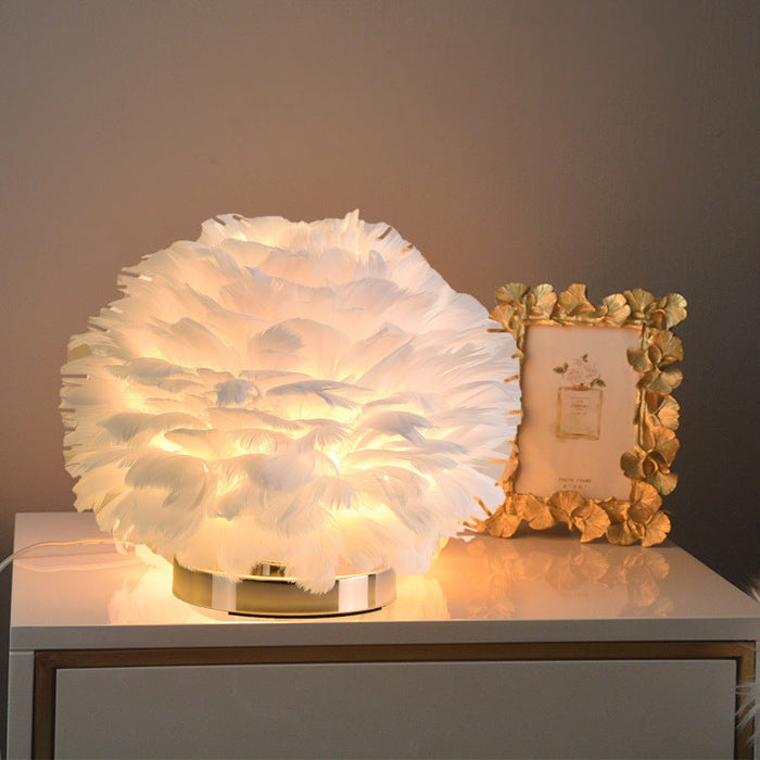 Rounded Feather Table Lamp: Soft and Elegant Lighting
