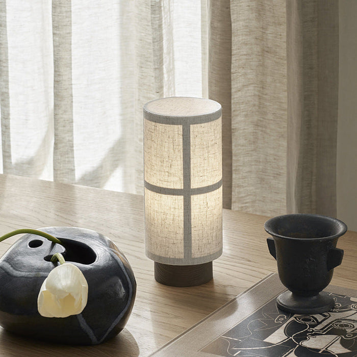 Calm and Elegant Lighting Piece Cylinder Shape Lamp
