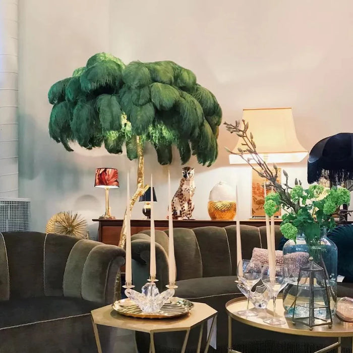 Elegant Feather-Inspired Floor Lamp with a Soft and Luxurious Design