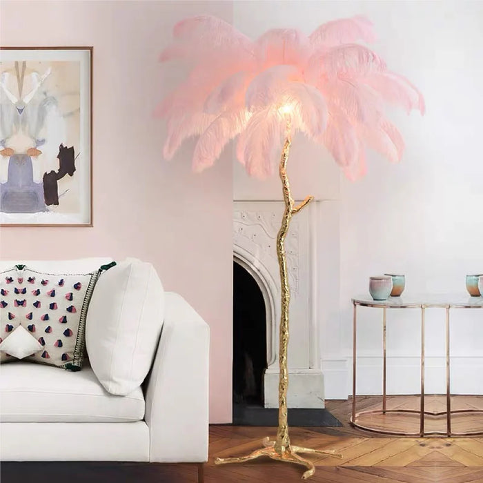 Elegant Feather-Inspired Floor Lamp with a Soft and Luxurious Design