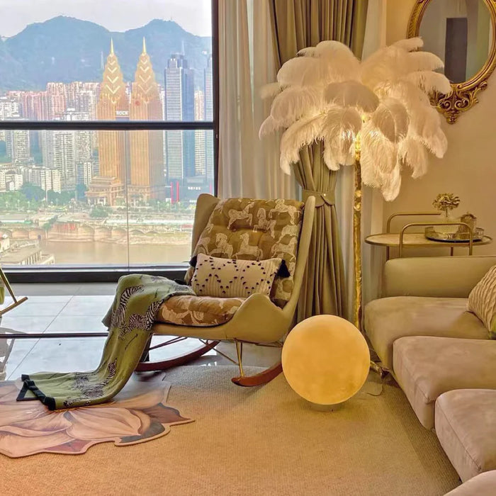 Elegant Feather-Inspired Floor Lamp with a Soft and Luxurious Design