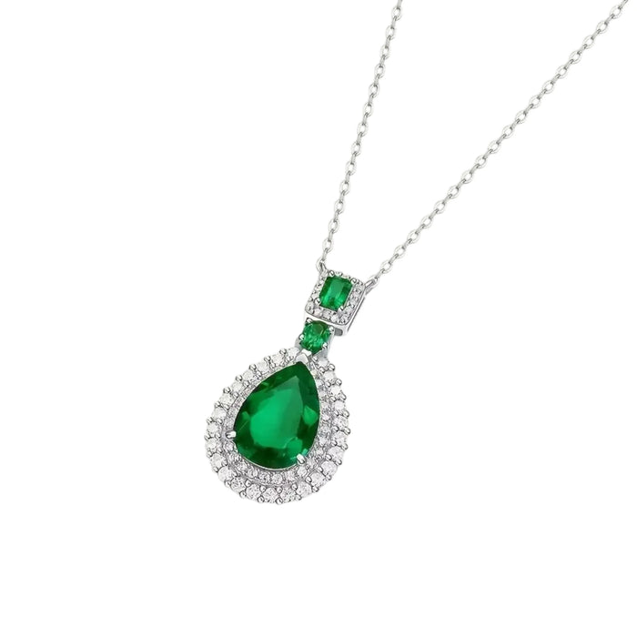Synthetic Green Gemstone Necklace – Fashionable & Versatile for Women