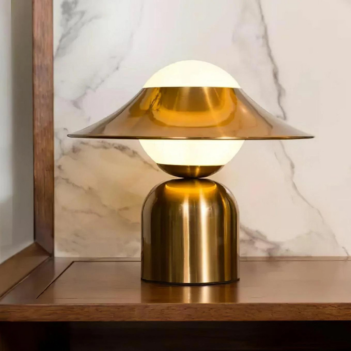 Dreamy and Elegant Light for a Soothing Ambiance Chic Lamp