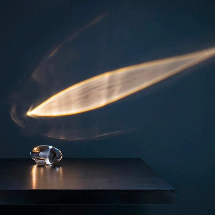 The Eye of the Sky: Elegant Table Lamp with a Striking Design