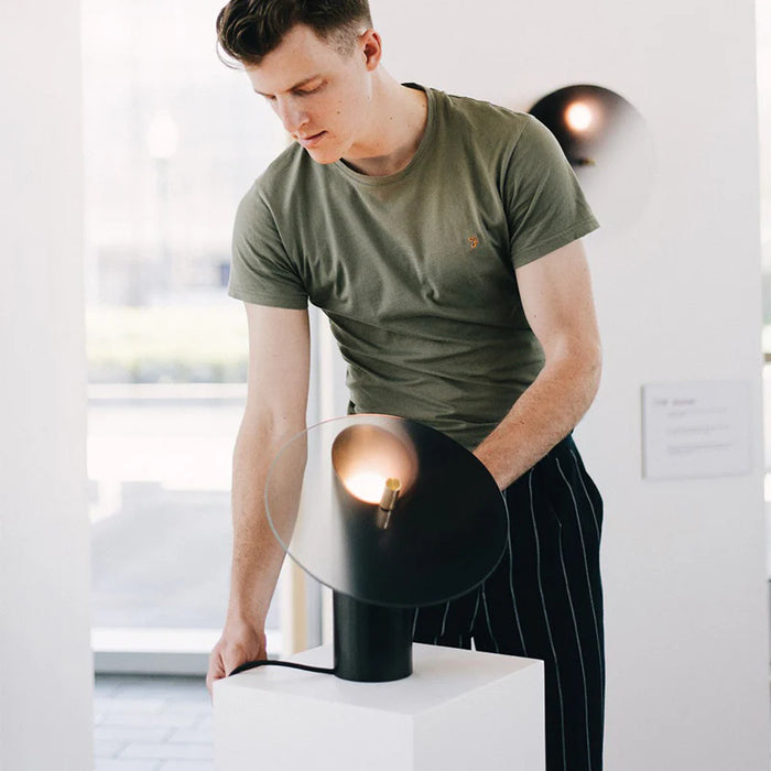 Modern UFO-Inspired Table Lamp with a Futuristic Design