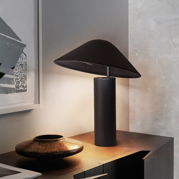 Sophisticated Lamp: An Elegant and Timeless Lighting Piece