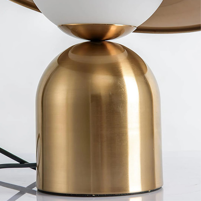 Dreamy and Elegant Light for a Soothing Ambiance Chic Lamp
