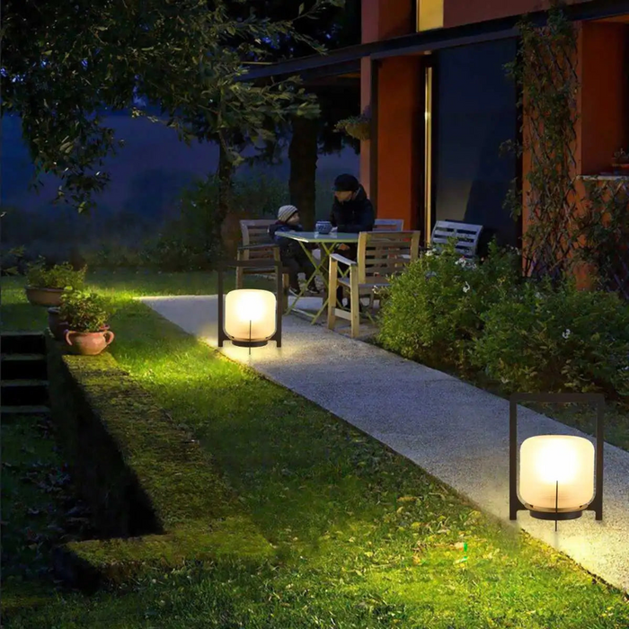 Sophisticated Solar-Powered Lighting Solution for an Eco-Friendly Ambiance