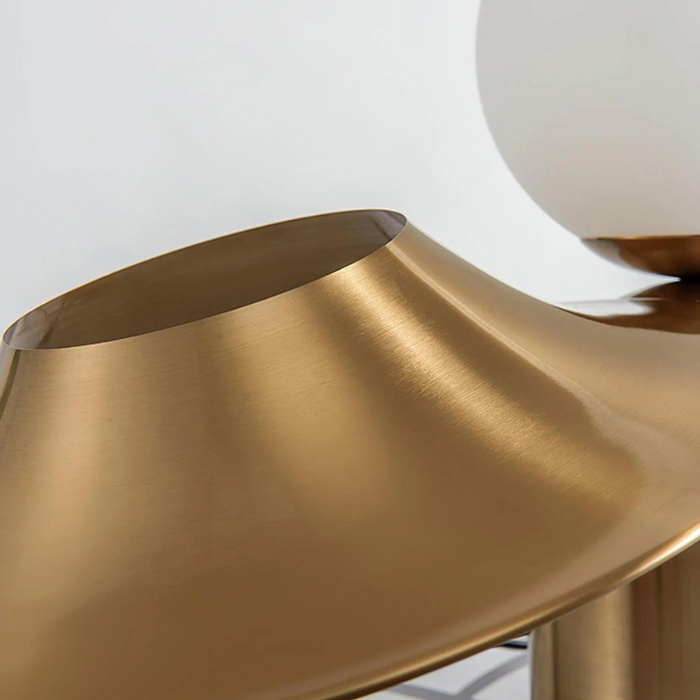 Dreamy and Elegant Light for a Soothing Ambiance Chic Lamp