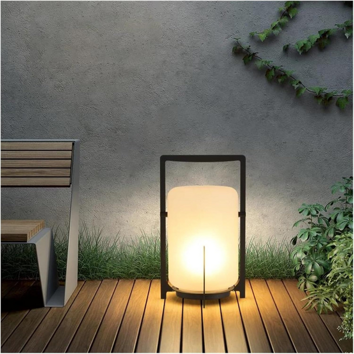 Sophisticated Solar-Powered Lighting Solution for an Eco-Friendly Ambiance