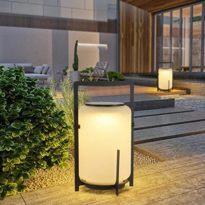 Sophisticated Solar-Powered Lighting Solution for an Eco-Friendly Ambiance
