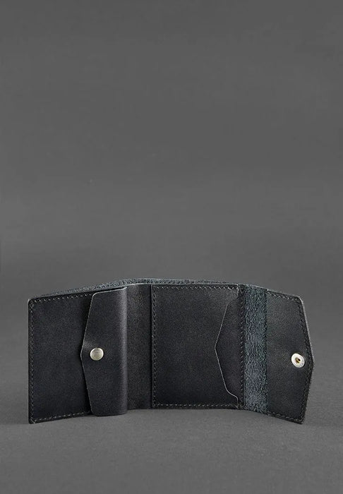 Elegant Designer Leather Wallet in Compact Size