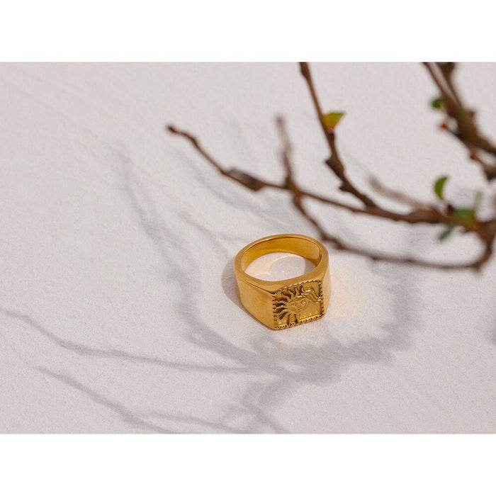 Exclusive Design Luxury Golden Ring