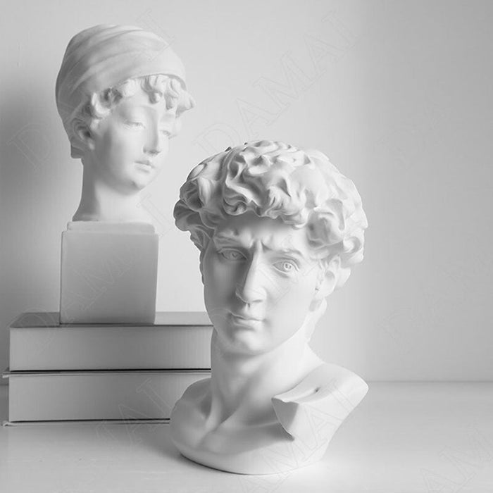 ROMANUS Artistic Character Figurines