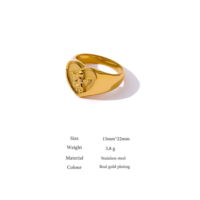 Elegant Vintage Design Golden Ring