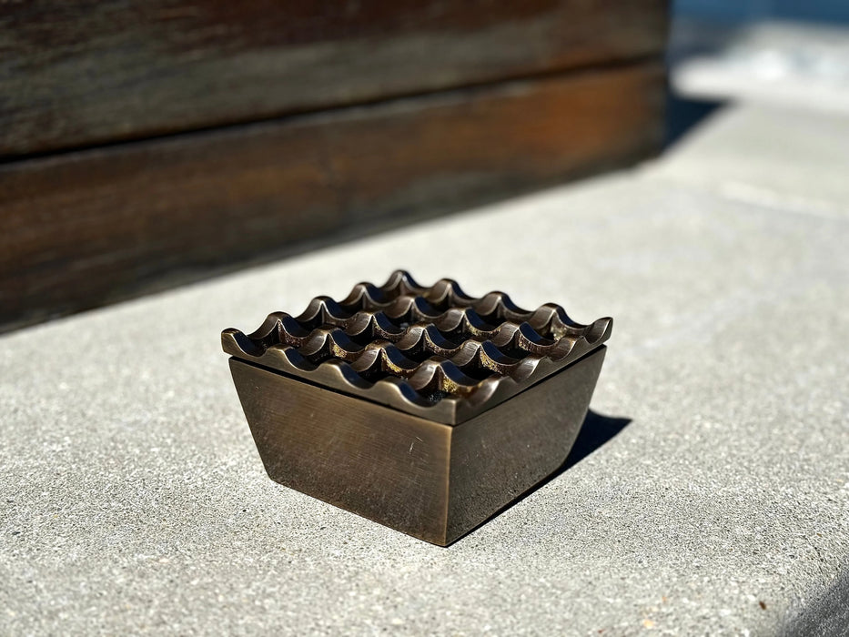 Windproof Brass Ashtray – Antique Finish with Detachable Top