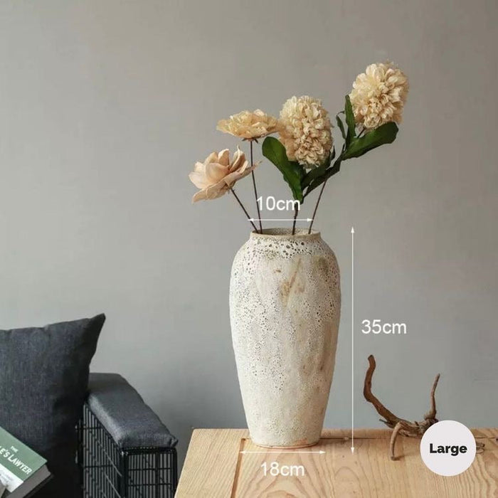 Elegant Tabletop Vase for Long-Stemmed Flowers
