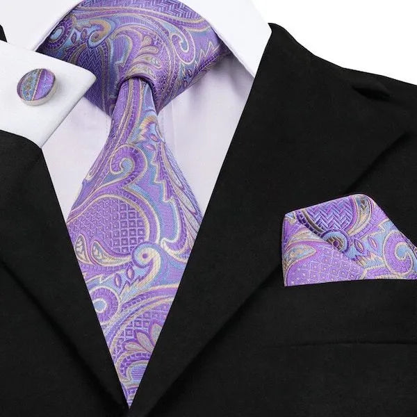 Silk Tie in Pastel Lilac Paisley Design for Classy Men