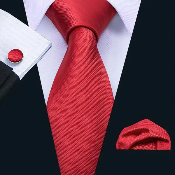 Red Striped Silk Necktie for Classy Men - Elegant Accessory