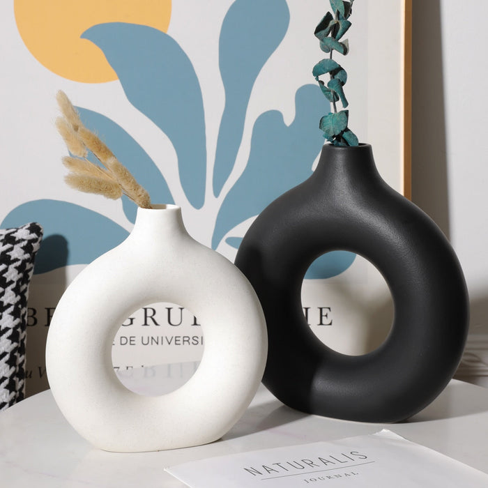 Celine Flower Pot – Modern Porcelain Vase