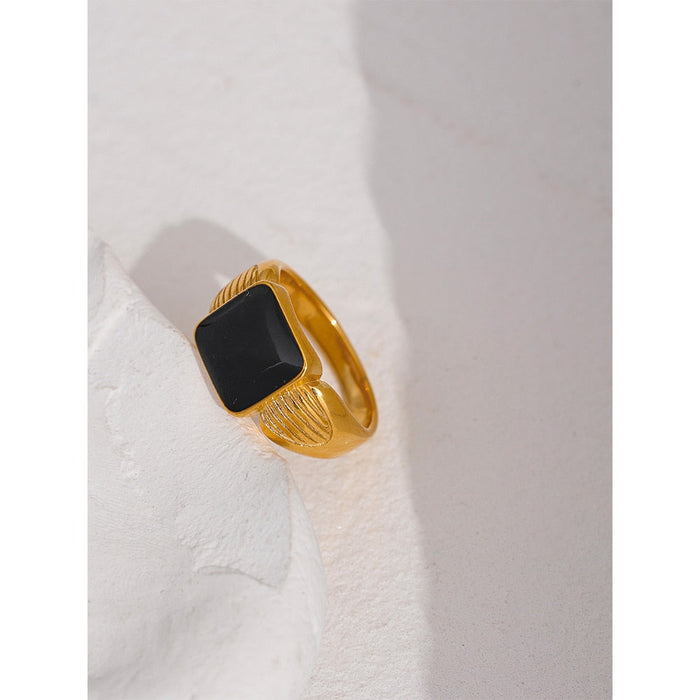 Unique Black Crystal Golden Ring