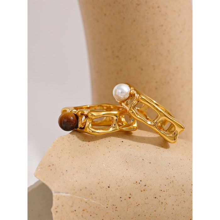 Elegant Vintage Designer Golden Ring