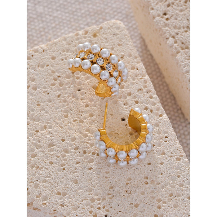 Pearls and Crystals Design Earrings