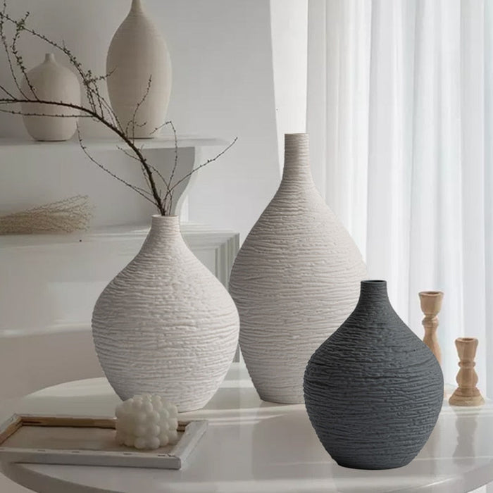 Exquisite Ceramic and Porcelain Vases