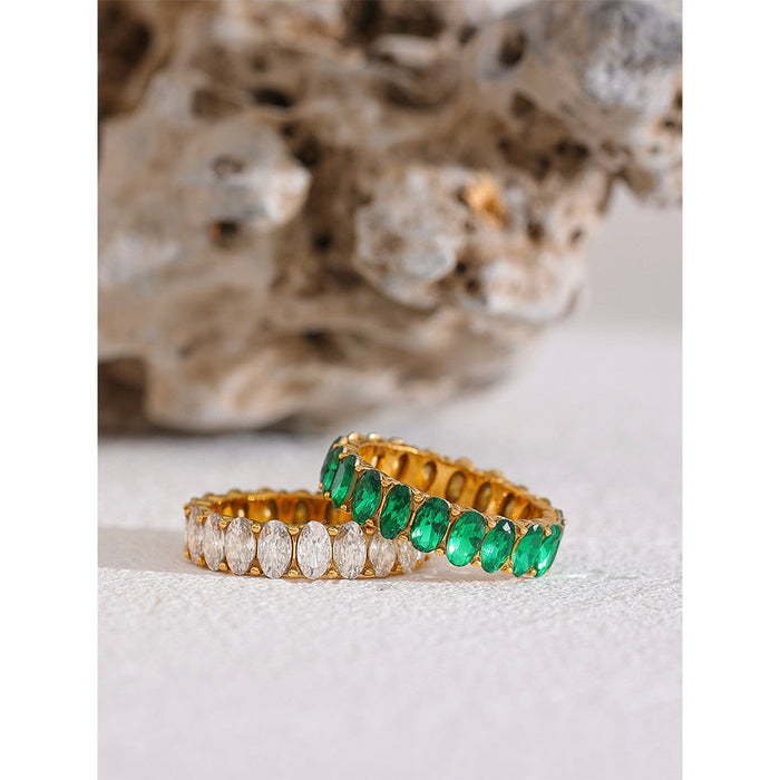 Chic Luxurious Golden Ring with Green Crystals