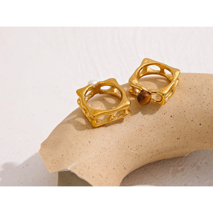 Elegant Vintage Designer Golden Ring