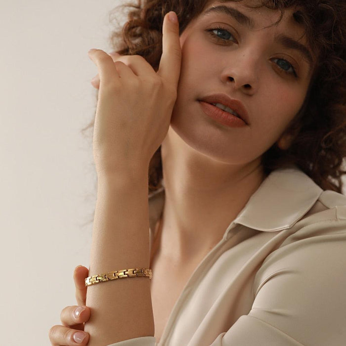 Chic Fashionable Wathch Design Bracelet