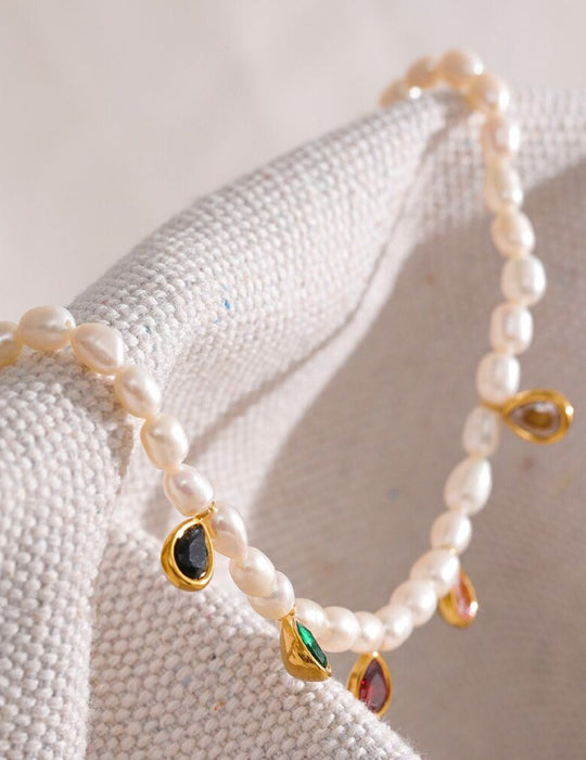 Necklace with Pearls and Crystals