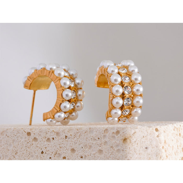 Pearls and Crystals Design Earrings