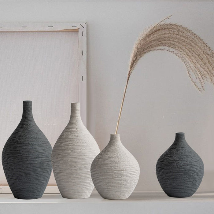 Exquisite Ceramic and Porcelain Vases