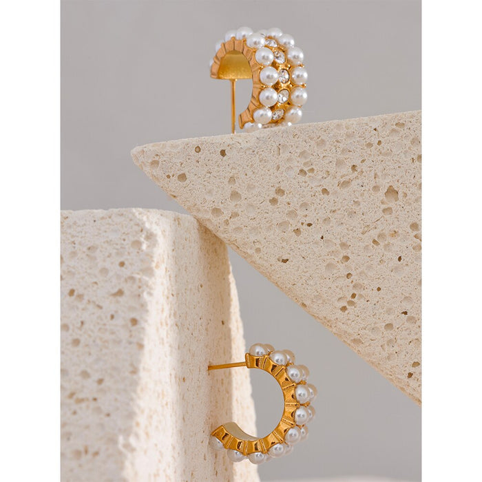Pearls and Crystals Design Earrings