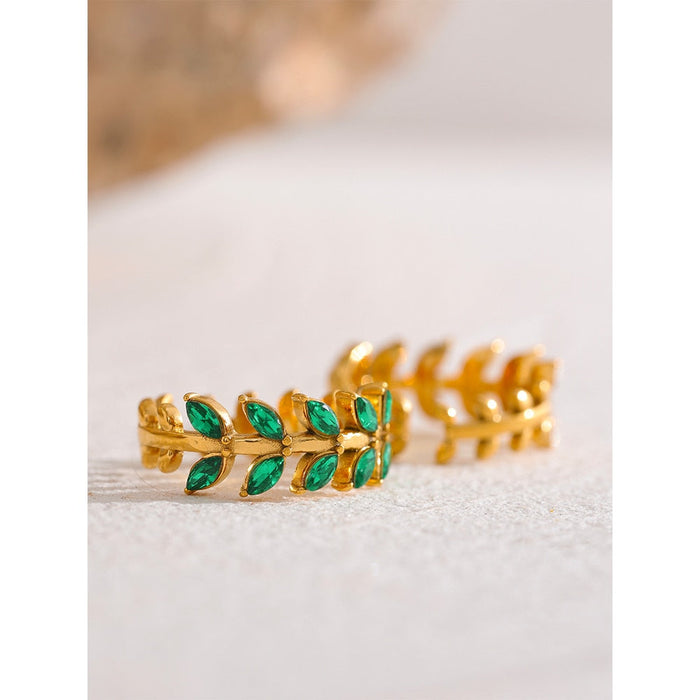 Stylish Floral Design Golden Ring