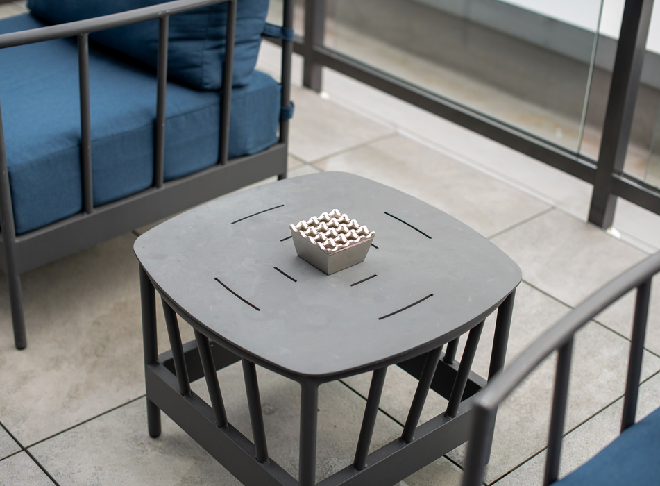 Modern Chrome Ashtray – Windproof Design, Detachable Lid