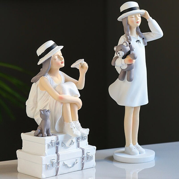 Modern Girl Resin Figurine Decorative Statue