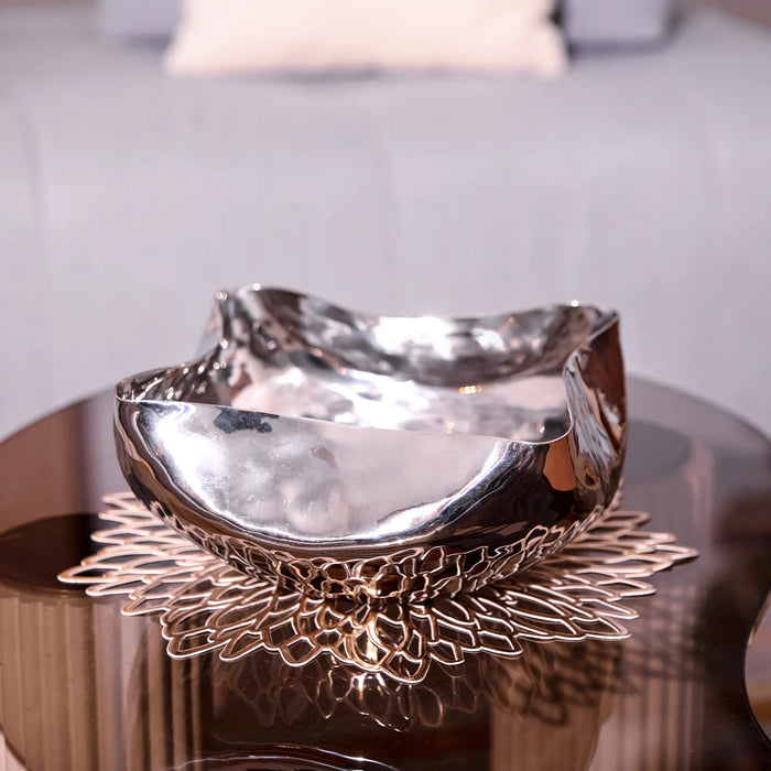 Shell Stainless Steel Bowl – Polished Hammered Design, 13.3"