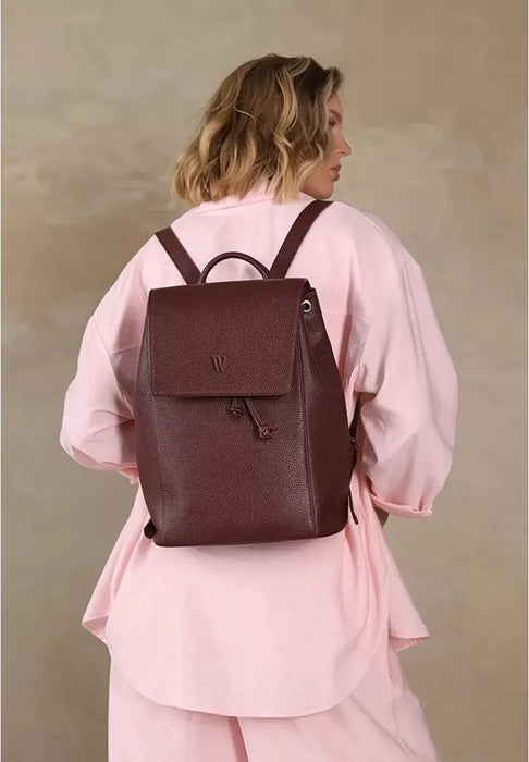 Elegant Women's Leather Backpack – Handcrafted for Timeless Style