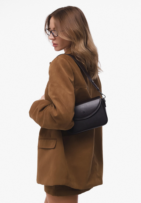 Classic Women’s Leather Purse – Handmade and Stylish